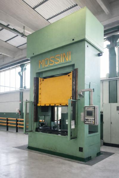 MOSSINI 400 / Ton 400 Hydraulic double column press